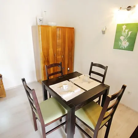 Guest house Peros 3*