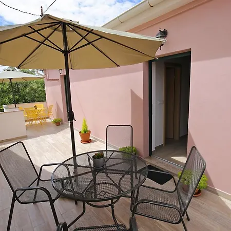 Guest house Peros 3*